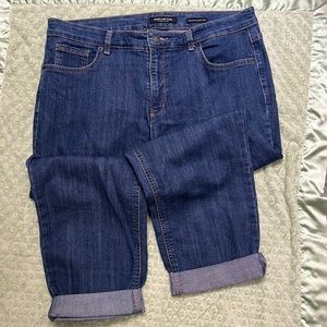 Cropped Jones New York Signature Jeans